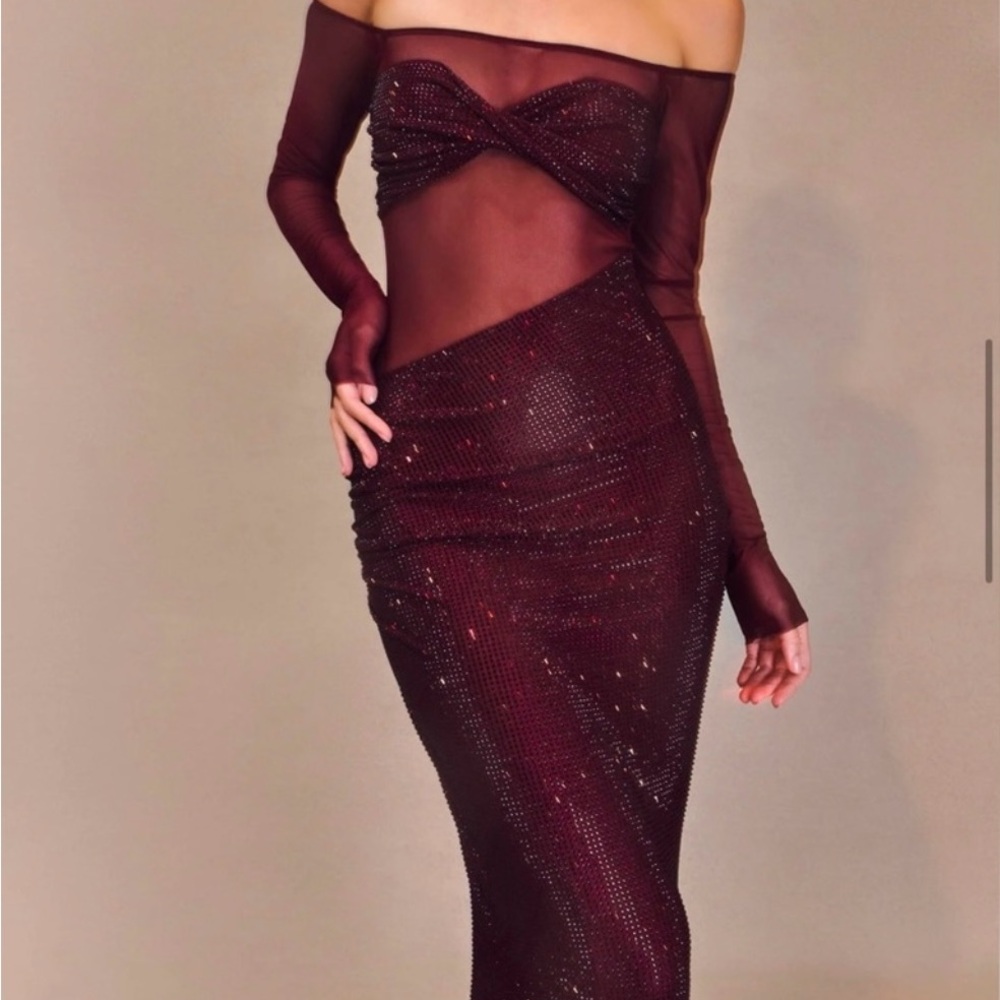 Elegant Burgundy Off-Shoulder Dress